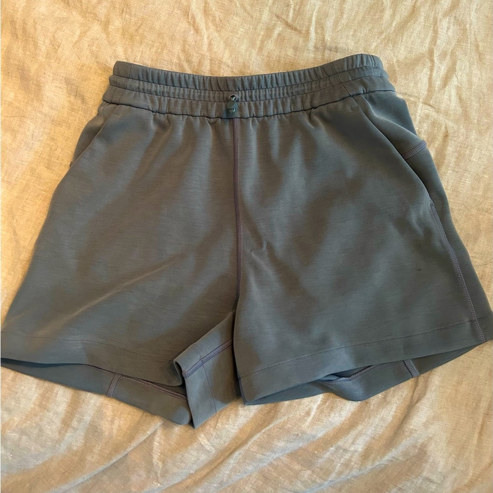 Lululemon Softstreme High-Rise Short 4"